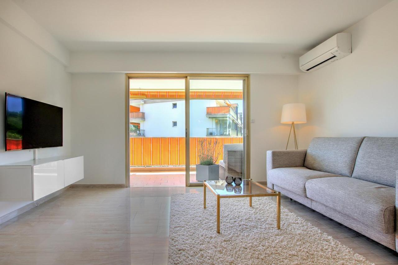 Modern Family 5 Min To +pool +garage Apartment Antibes